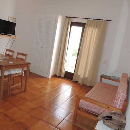 Apartamentos Sa Cala Cala Morell Bagian luar foto