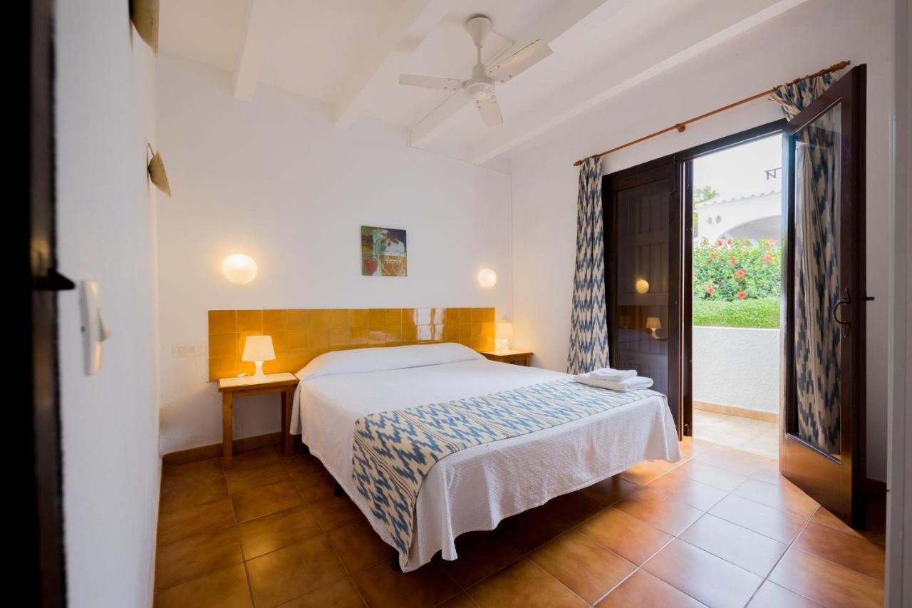 Apartamentos Sa Cala Cala Morell Bagian luar foto